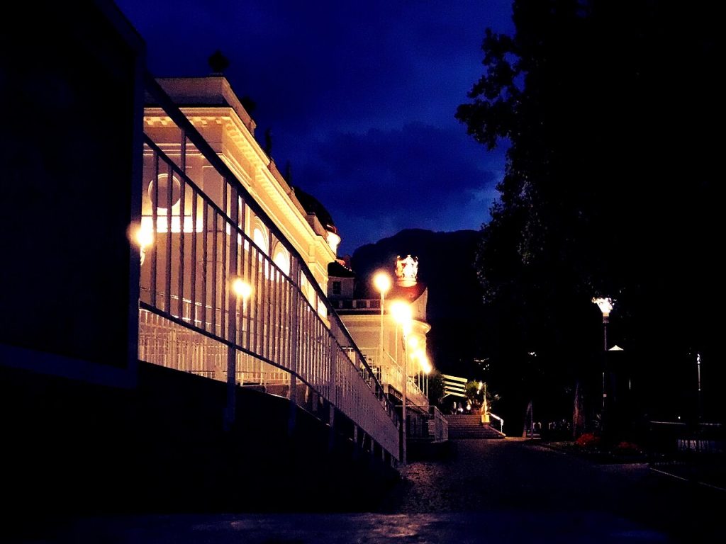 Merano Street Photography by Giovanni Ussi 8.jpg