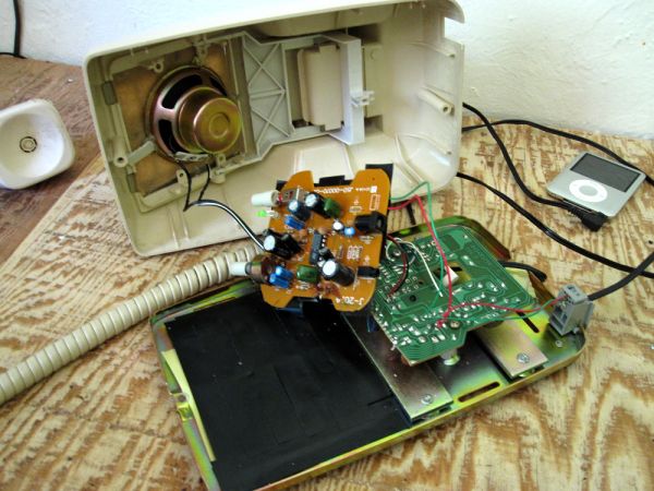 Speaker phone